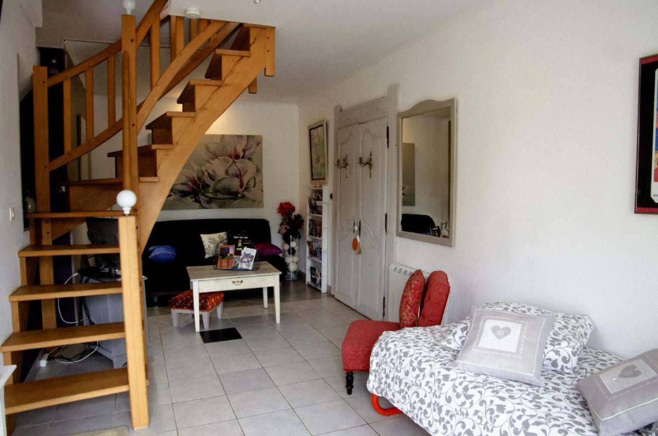 Chambre D'Hotes Face A 브리아르 외부 사진